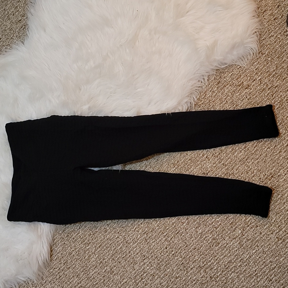 Textured legging with booty scrunch